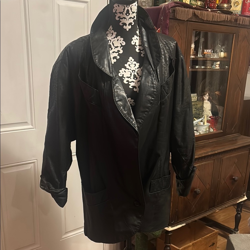 Women's Vintage Black Leather Jacket